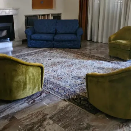 Bello E Luminoso Πανσιόν *