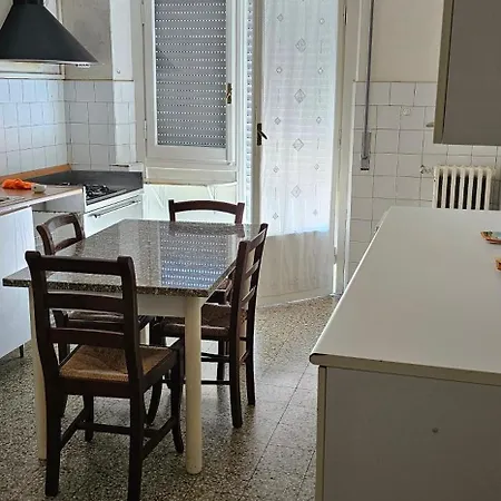 Bello E Luminoso בית הארחה